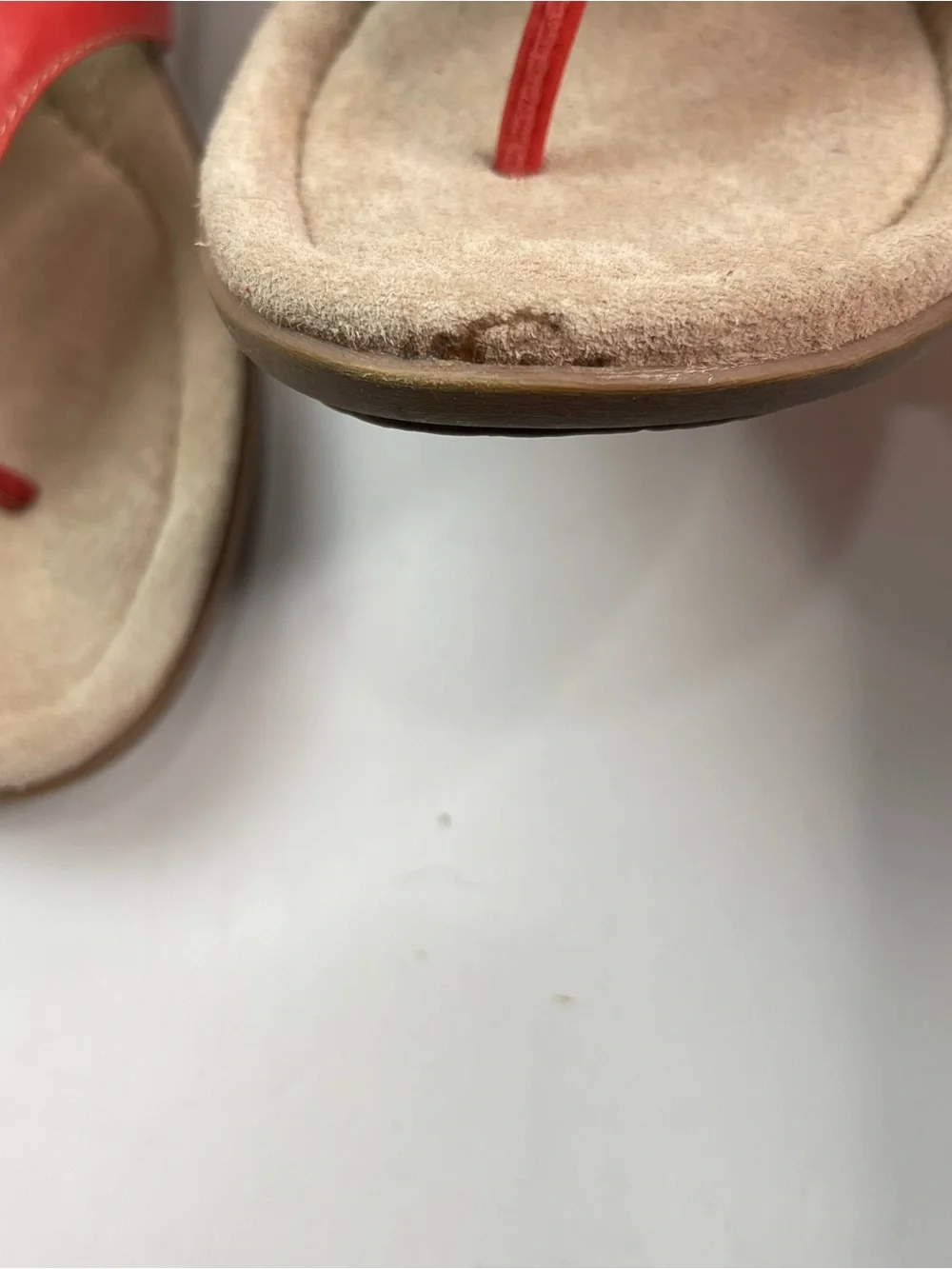 Clarks Brynn Coral Red Leather Floral Thong Sandals Flip Flops Women's SIZE 10 M